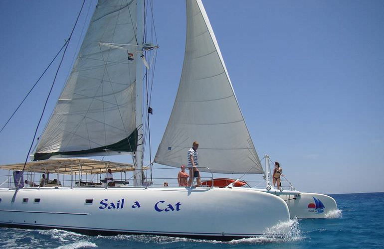 Katamaran & Segelboot Ausflüge in Hurghada